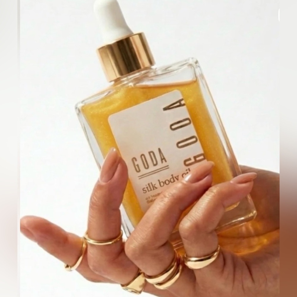 GODA Silk Body Oil Moisturizer